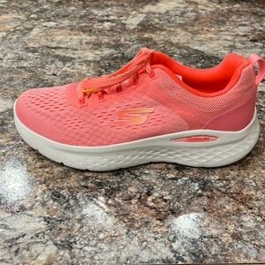 Women’s Sketchers GORUN Pink Athletic Shoes  Sz. 7.5